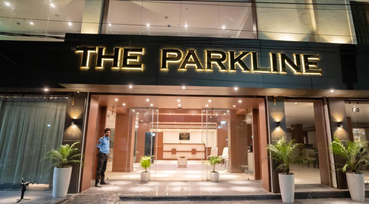 The Parkline アガルタラ エクステリア 写真